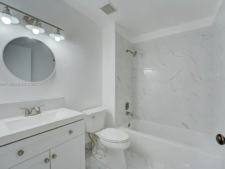 10791 SW 10th Pl — Photo 4