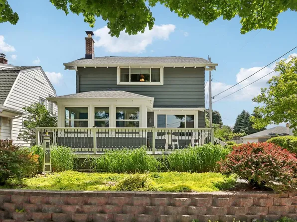 2780 South Linebarger TERRACE, Milwaukee, WI 53207