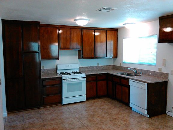 Grant Kitchen area