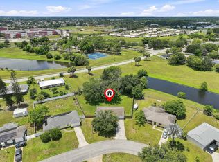 484 SW Eastport Cir, Port Saint Lucie, FL 34953