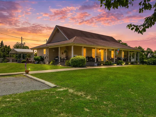 150-182 Combest Dr, Columbia, KY 42728