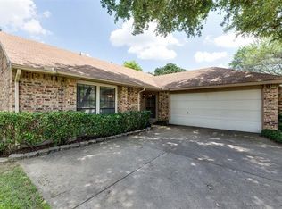 3708 Chittam Ln, Bedford, TX 76021
