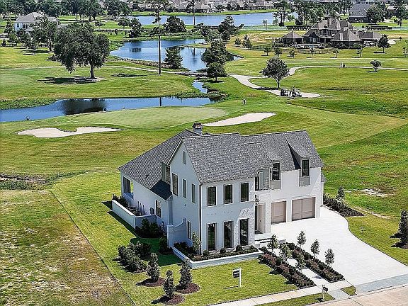 4th image of 3956 Palmetto Dr