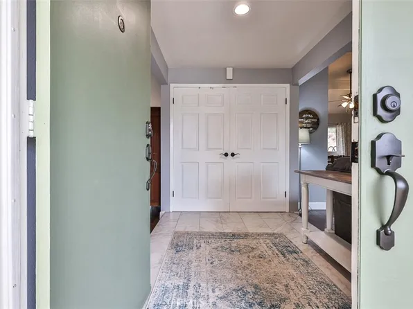 1421 E 15th St, Upland, CA 91786