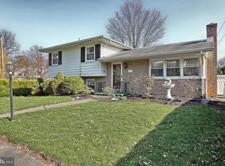 1860 Holly Dr, Camp Hill, PA