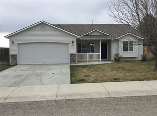 792 S Willis Ave, Kuna, ID 83634