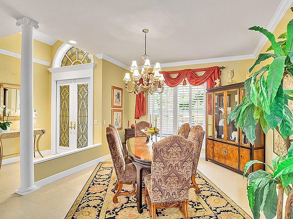 5th image of 1813 E Sandpointe Pl
