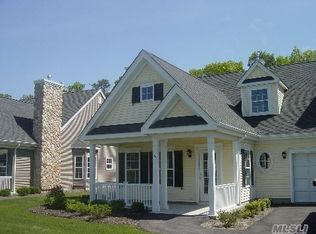 34 Golden Spruce Dr, Calverton, NY 11933