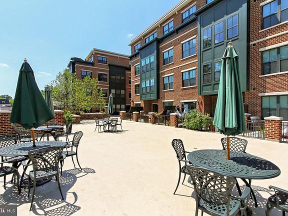 2nd image of 2101 N Monroe St APT 410