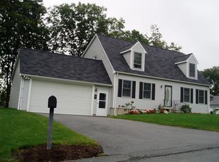 160 Point West Dr, Fall River, MA 02720