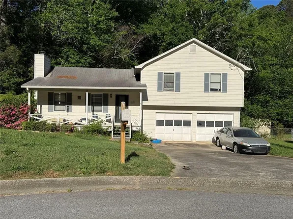 1009 Pinetree Ct, Powder Springs, GA 30127