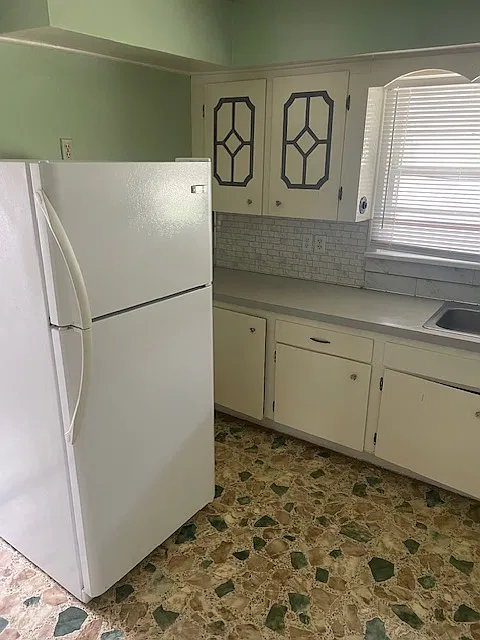 2 bed, 1000 sqft, $1,250 — Photo 4