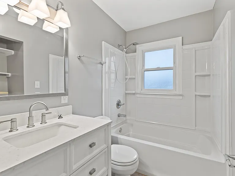 328 Harvard Dr — Photo 11
