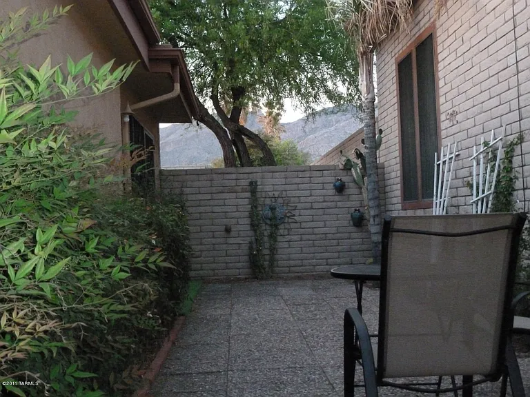 5602 N Camino Del Sol — Photo 24