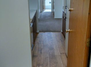 382 W Drahner Rd APT B8, Oxford, MI 48371