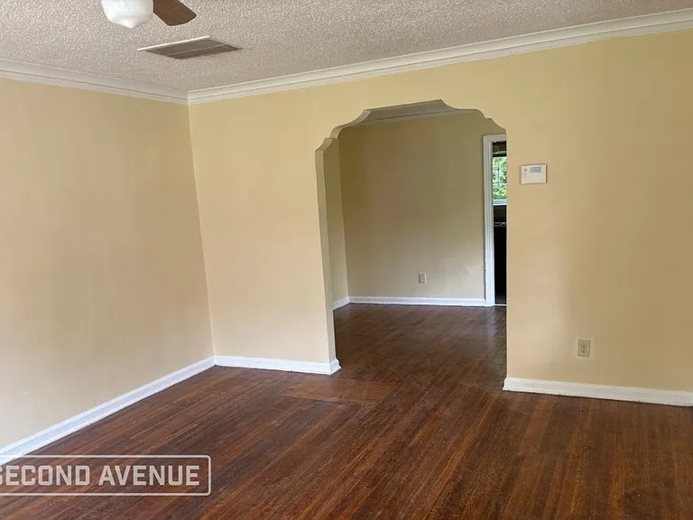 2374 Larose Ave — Photo 5