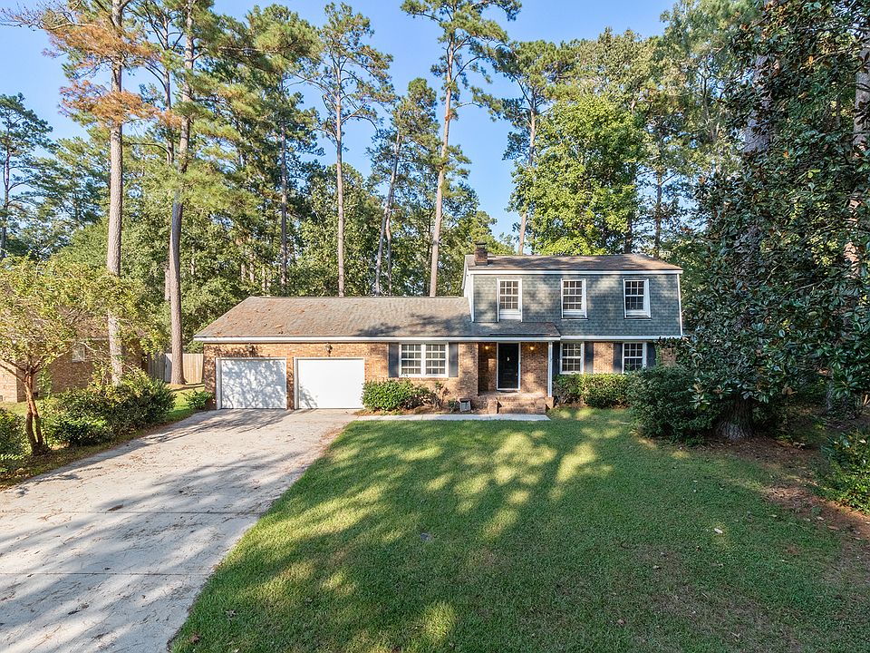 1st image of 303 Shaftesbury Ln