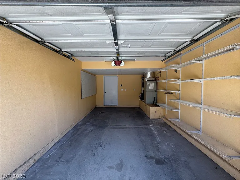2604 Autumn Blaze Ave — Photo 3