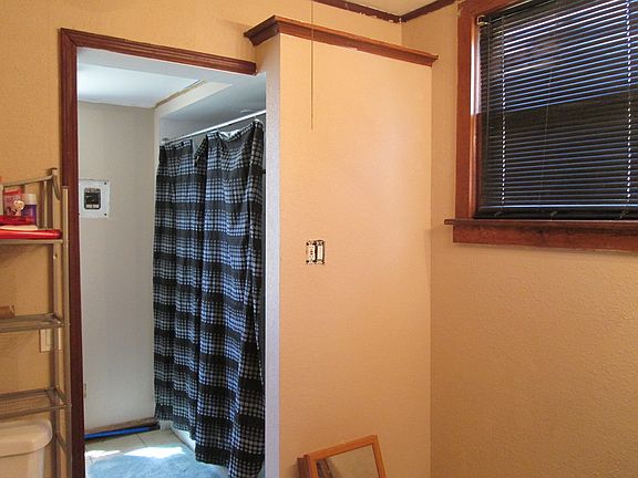 Main Floor Bathroom!