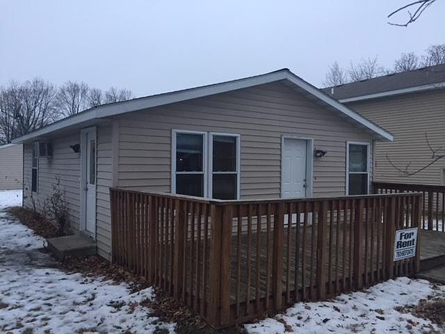 1st image of 915 34th Ave N