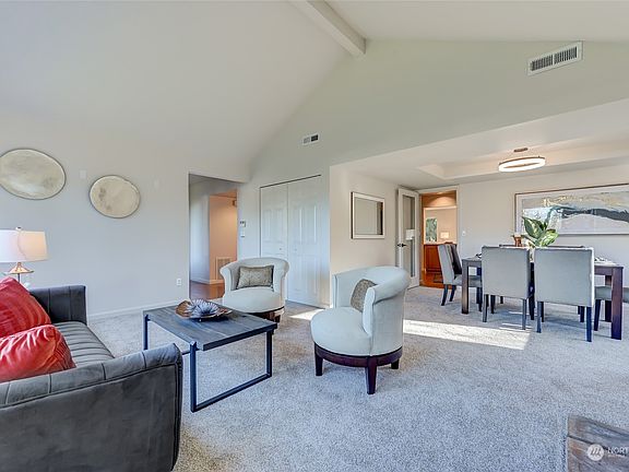 4th image of 12625 NE 81st Place