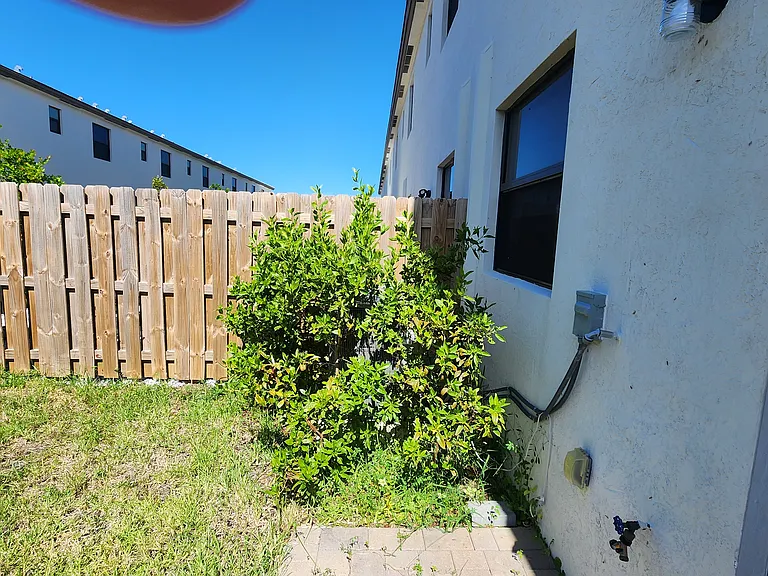 12897 SW 234th St — Photo 42