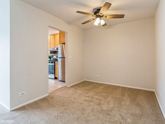4th image of 261 Driftwood Ln