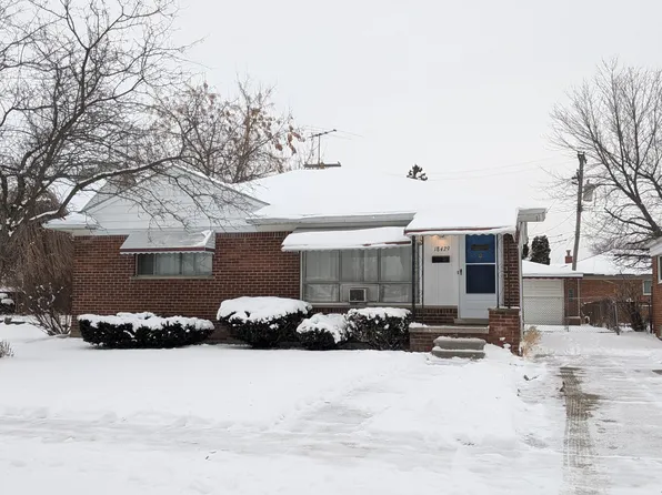 18429 Stephens Dr, Eastpointe, MI 48021