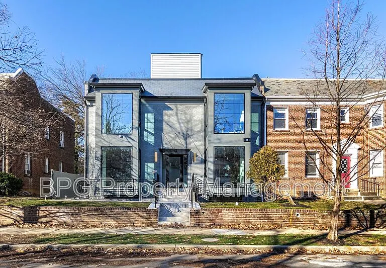 3921 W St NW #1 — Photo 48