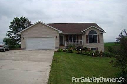 14300 2nd lane, Darlington : Country setting with lots of landscaping