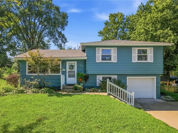 1607 NE 62nd Ter, Kansas City, MO 64118