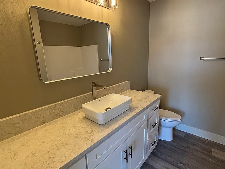 Seven Oaks Luxury Duplexes — Photo 65