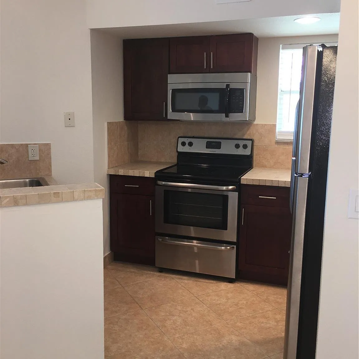 2 bed, 2.0 bath, 1105 sqft, $2,200 — Photo 4