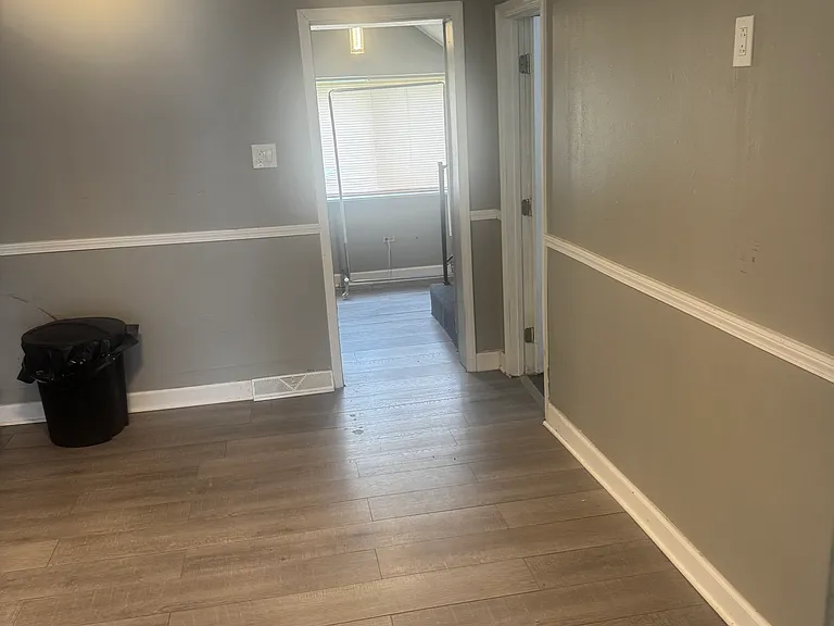 439 Pulaski Rd — Photo 8
