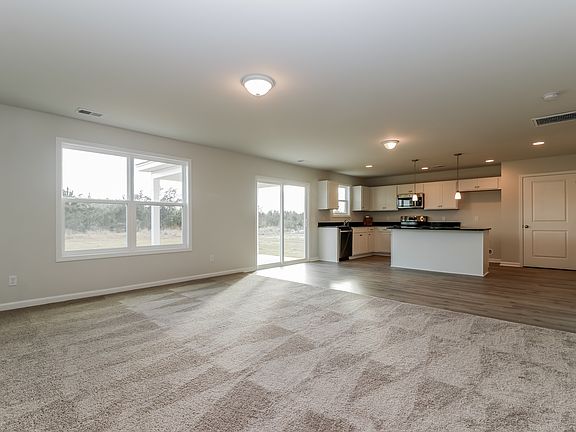 4th image of 427 Tondee Way