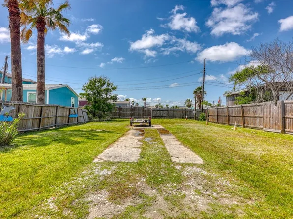 1510 Whispering Sands St, Port Aransas, TX 78373