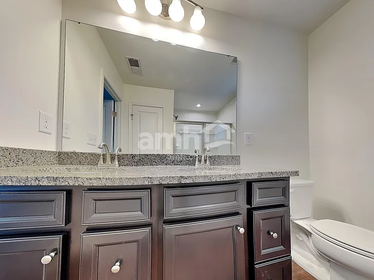 548 Larragan Dr — Photo 14