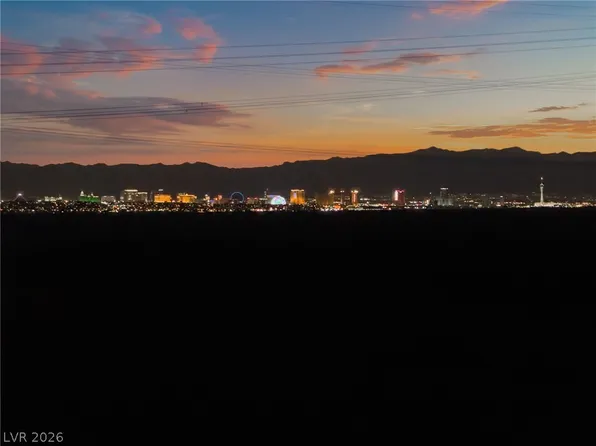 27 Contrada Fiore Dr, Henderson, NV 89011