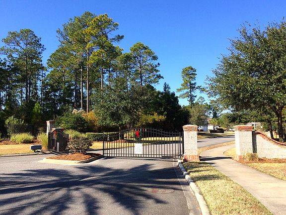 2nd image of 103 Fiddlers Cove Dr