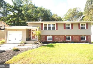 96 Golfview Dr, Sewell, NJ 08080