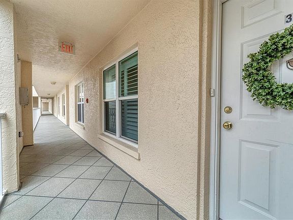 3rd image of 3980 Ironwood Cir APT 307