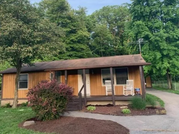 40 Huntington Ave, Amelia, OH 45102