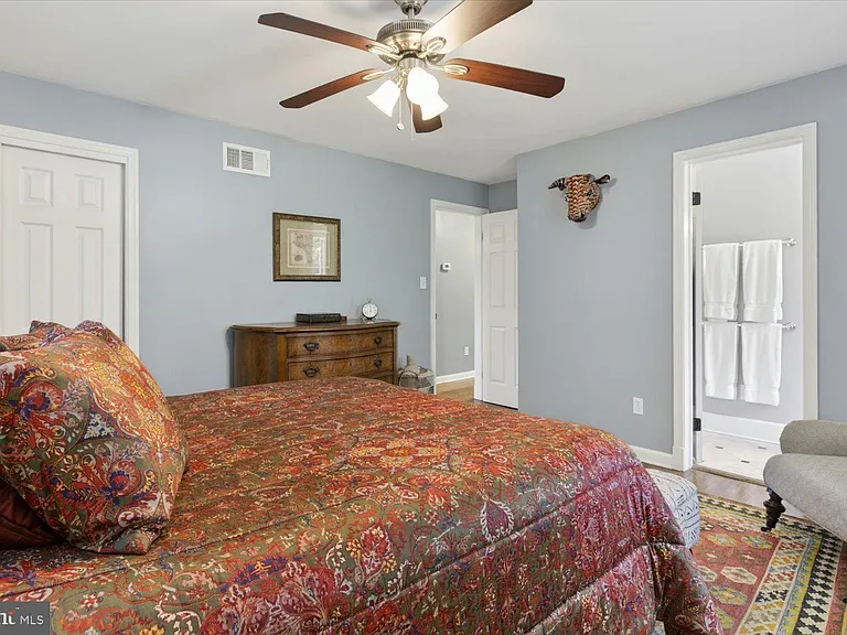 2212 Reddfield Dr — Photo 36