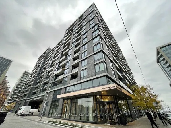 1 Edgewater Dr #723, Toronto, ON M5A 0L1