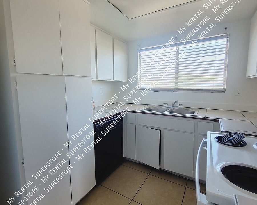 1st image of 4424 N 53rd Ln #4