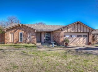 1504 Valley Trl, Mesquite, TX 75149