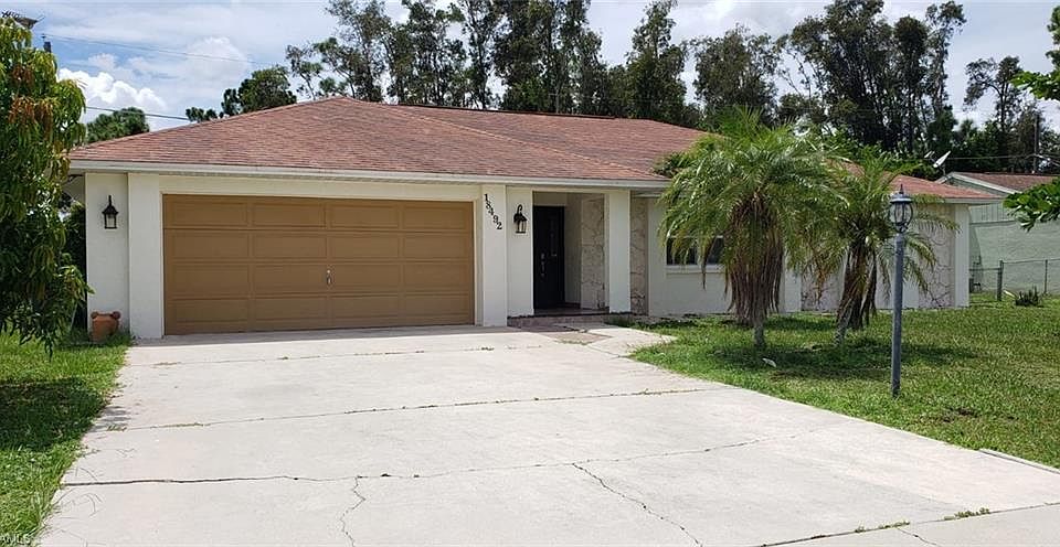 1st image of 18492 Eastshore Dr