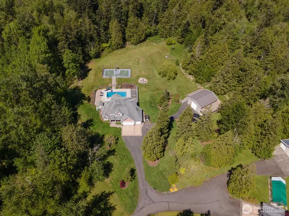 4975 E 12th Drive, Bellingham, WA 98226