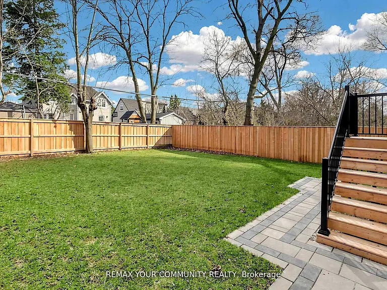 97 Ranee Ave — Photo 46