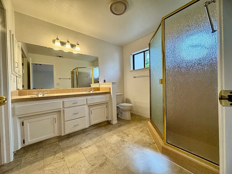 2923 Avila Bay Pl — Photo 24